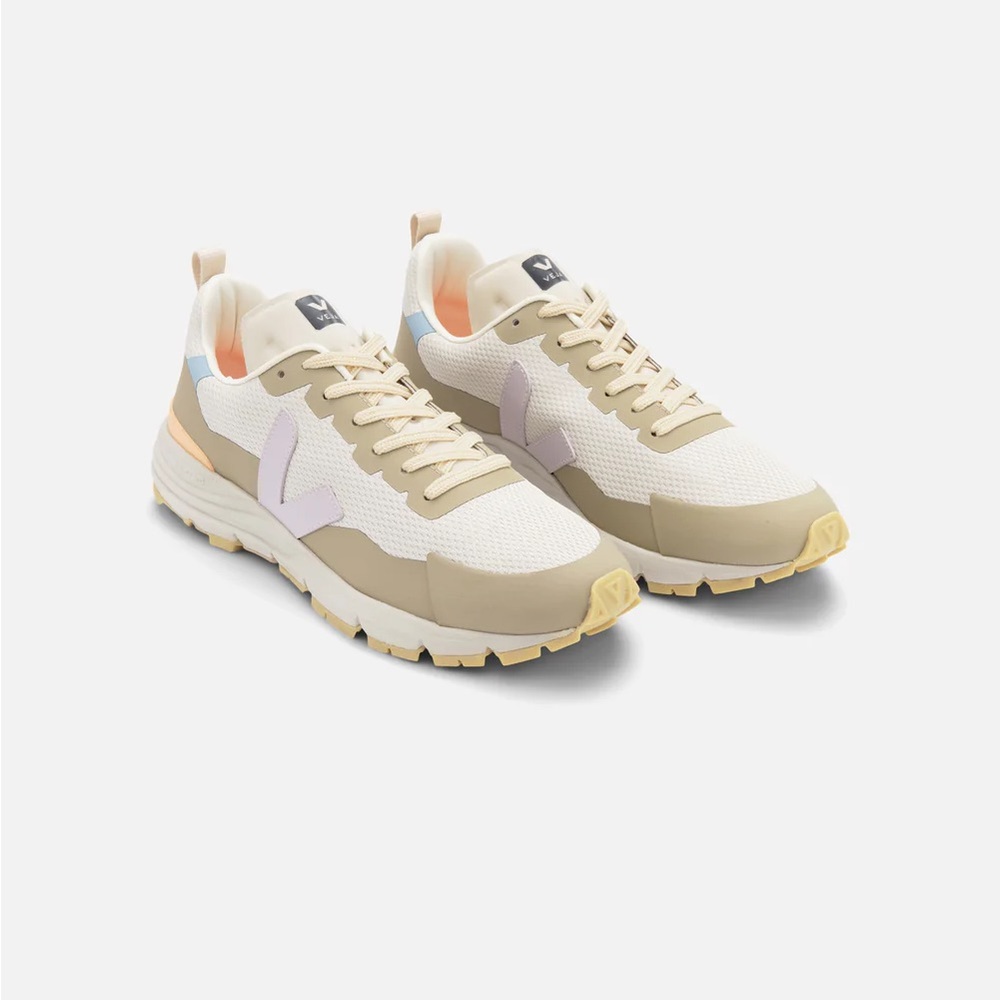 Veja Dekkan Shoe - Size 7 Sneaker